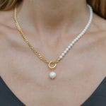 White asymmetrical necklace