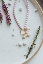 Necklace: Heaven Whisp with freshwater pearls