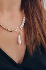 Set: Long Mallorca pearl necklace and earrings - Image 4